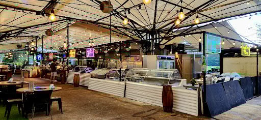 The Three Peacocks @ Labrador Park