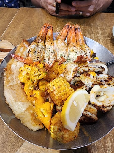 Fish & Co. (Waterway Point)