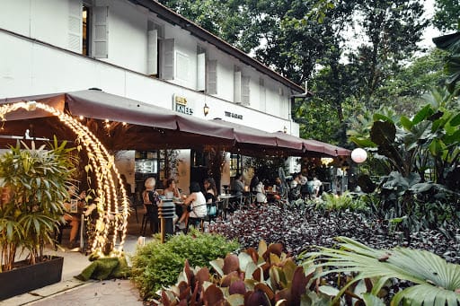 Bee's Knees at The Garage