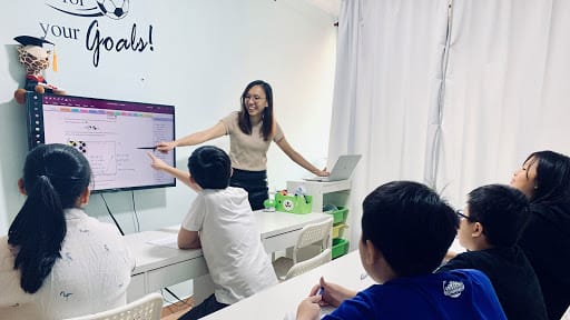 Tutor Suzanne Math & Science Academy | Primary & Secondary Math and Science Tuition Centre (Jurong West)