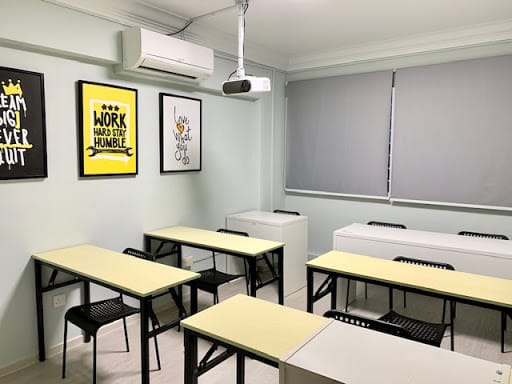 Tutor Suzanne Math & Science Academy | Primary & Secondary Math and Science Tuition Centre (Jurong West)