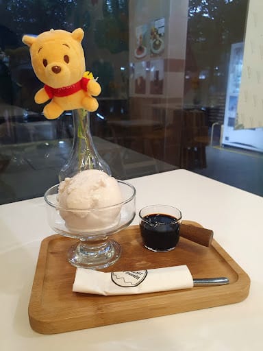 Hundred Acre Creamery | Crafted Gelato & Desserts