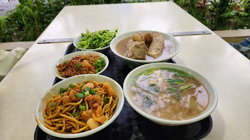 Old World Bakuteh & Fried Porridge