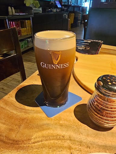 Al Capone's Sports Bar + Dining Kallang Wave Mall