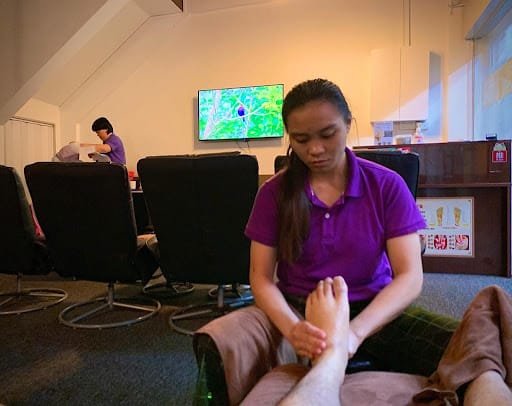 Zhizu Massage Centre 知足推拿中心