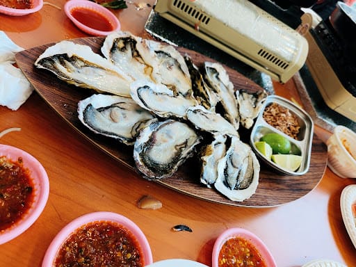 Yak Kin Mookata - Bukit Merah