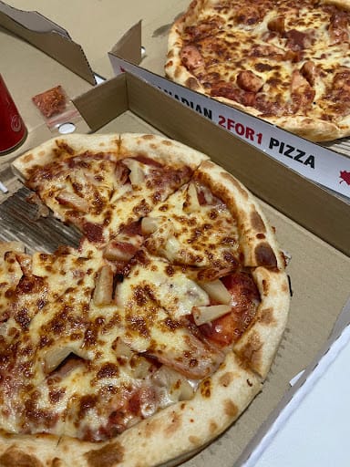 Canadian 2 For 1 Pizza (111 Somerset)