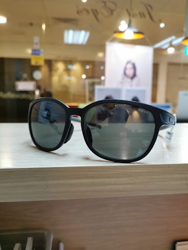 Just Eyes - Optometrists