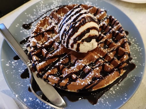 7th Heaven KTV and Cafe