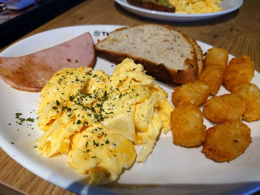 The Coffee Bean and Tea Leaf - Causeway Point