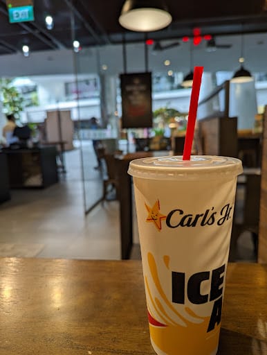 Carl's Jr @ The Star Vista