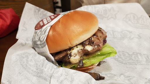 Carl's Jr @ The Star Vista