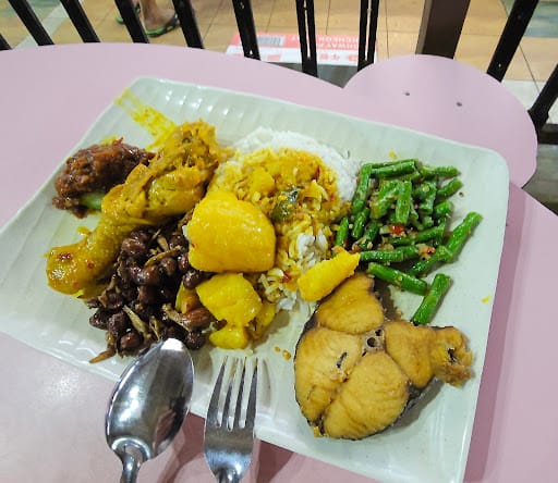 Banana Leaf Nasi Lemak (#01-132)