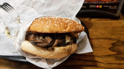 Carl’s Jr @ King Albert Park