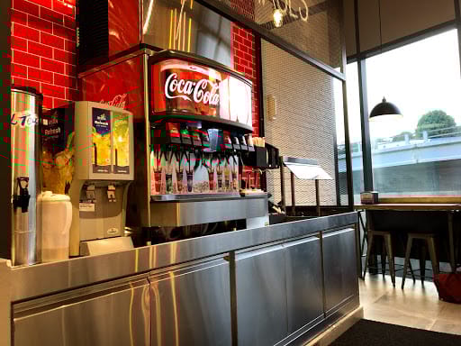 Carl’s Jr @ King Albert Park