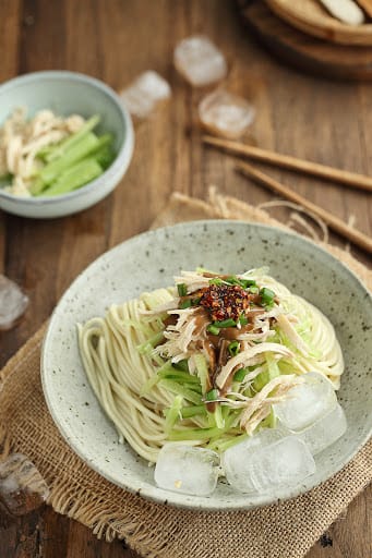 DIVINE CHIKEN POT westgate 好滋味鸡公煲