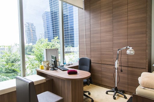 Bao Zhong Tang Premium TCM Centre