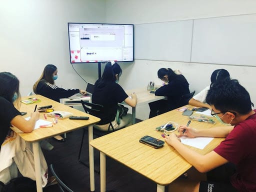 EduFirst Learning Centre (Jurong East Branch) - English Math Chinese Science Tuition Centre Singapore