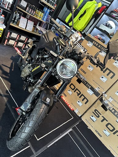 Lian Chin Heng Motor & Carriage Pte Ltd