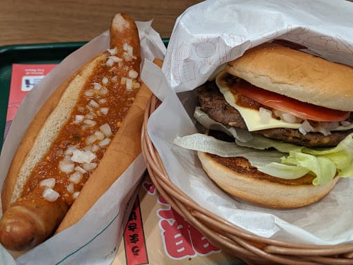 MOS Burger (Causeway Point)