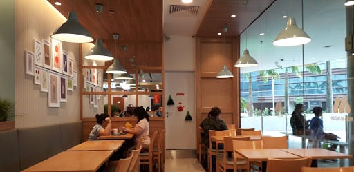 MOS Burger (Causeway Point)