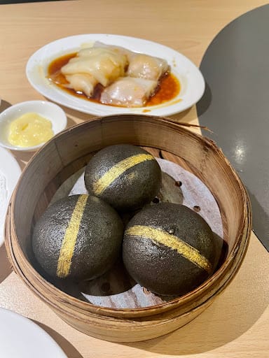 Treasures Yi Dian Xin