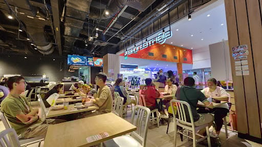 Eighteen Chefs AMK Hub