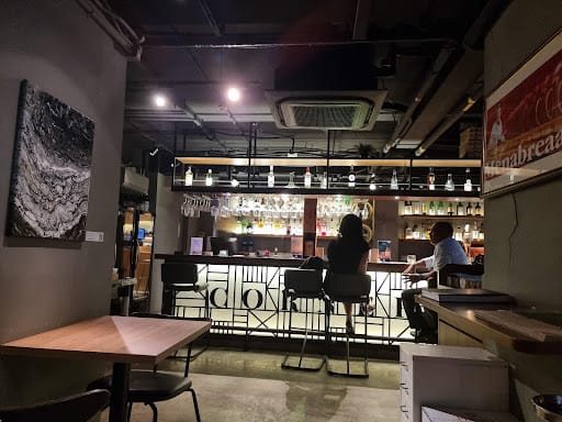 Corner Bar L'Operetta