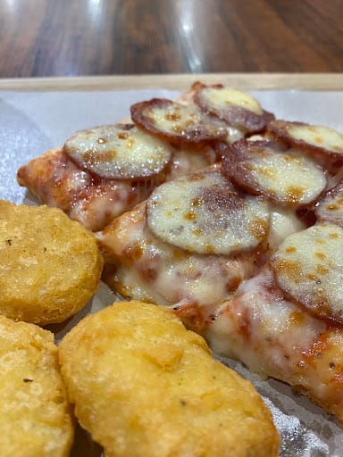 GOURMET PIZZA TO GO!