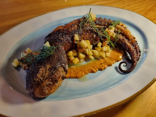 Dan's Steaks - Bar & Grill (Star Vista)