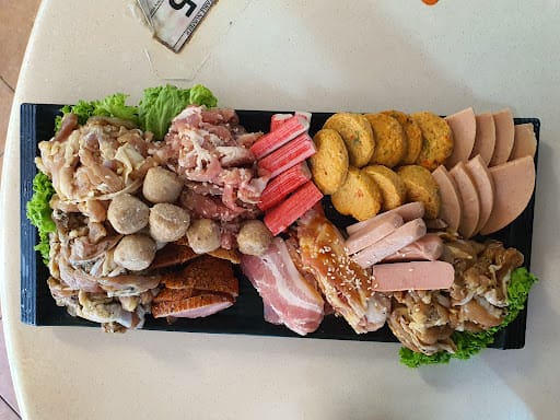 MOO MOO THAI MOOKATA