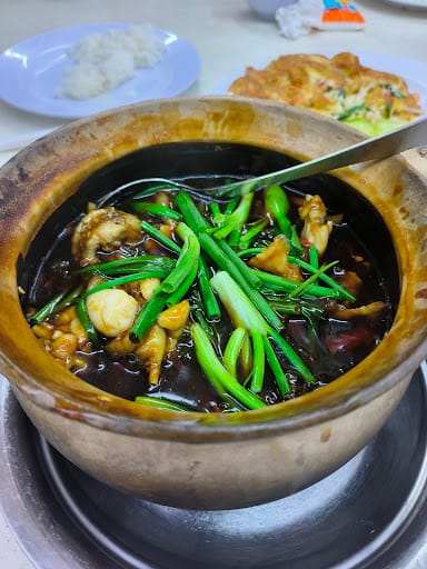 Hua Zai Frog Porridge Zi Char