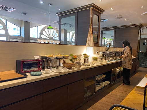 Nyonyas & Gentlemen Restaurant