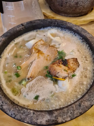 Tonkotsu Kazan Ramen