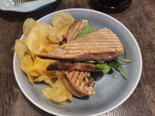 Bee's Knees at The Garage