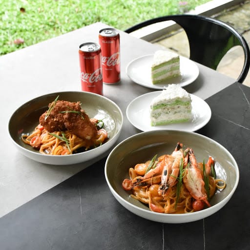 Bee's Knees at The Garage