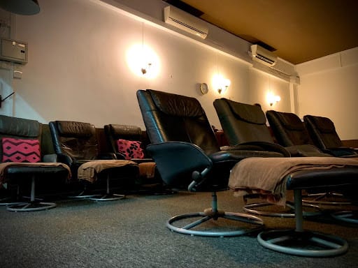 Zhizu Massage Centre 知足推拿中心