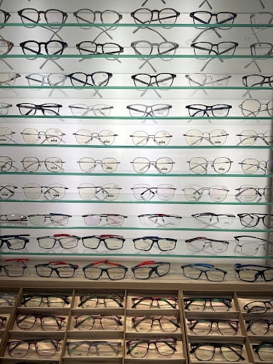 Lens Hub by Lee Heng Group