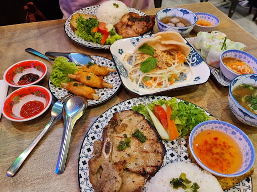 Mrs Pho Kitchen - 313@somerset