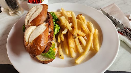 Huber's Bistro