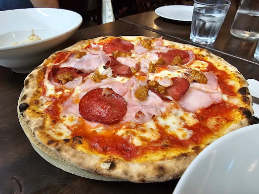 La Pizzaiola @ Dunearn