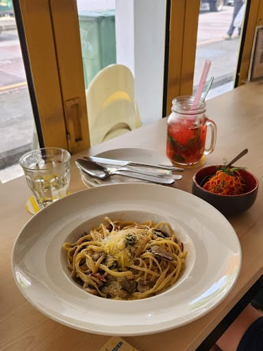W39 Bistro & Bakery