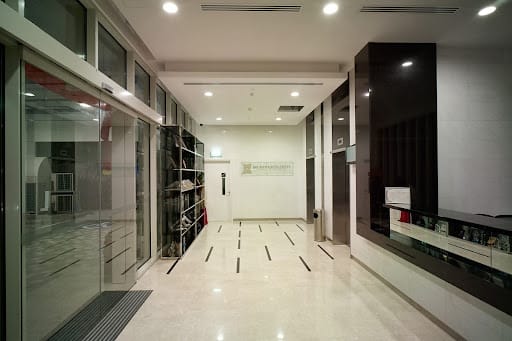 Woh Hup Building