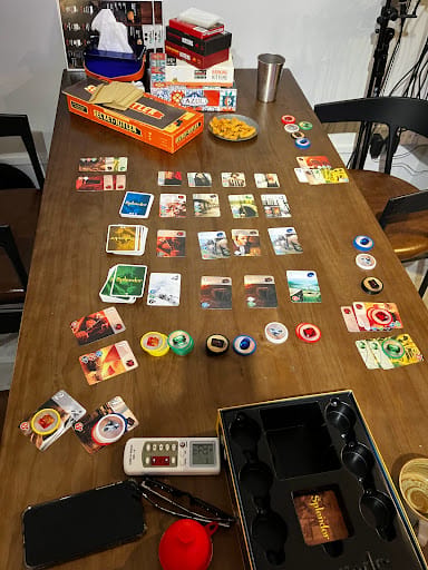 ME Cafe & Games
