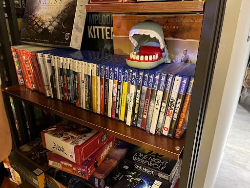 ME Cafe & Games
