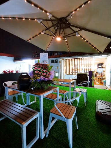 BG Monsters Cafe