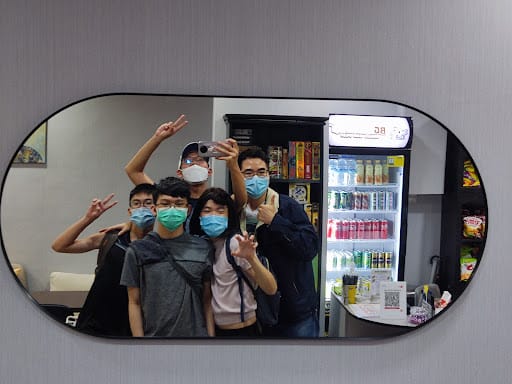 BG Monsters Cafe