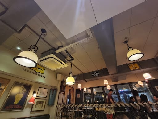 Bistro Du Vin