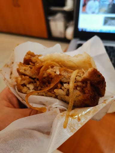MOS Burger (Causeway Point)