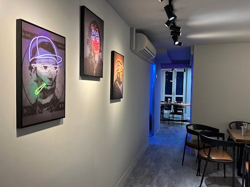 ME Cafe & Games
